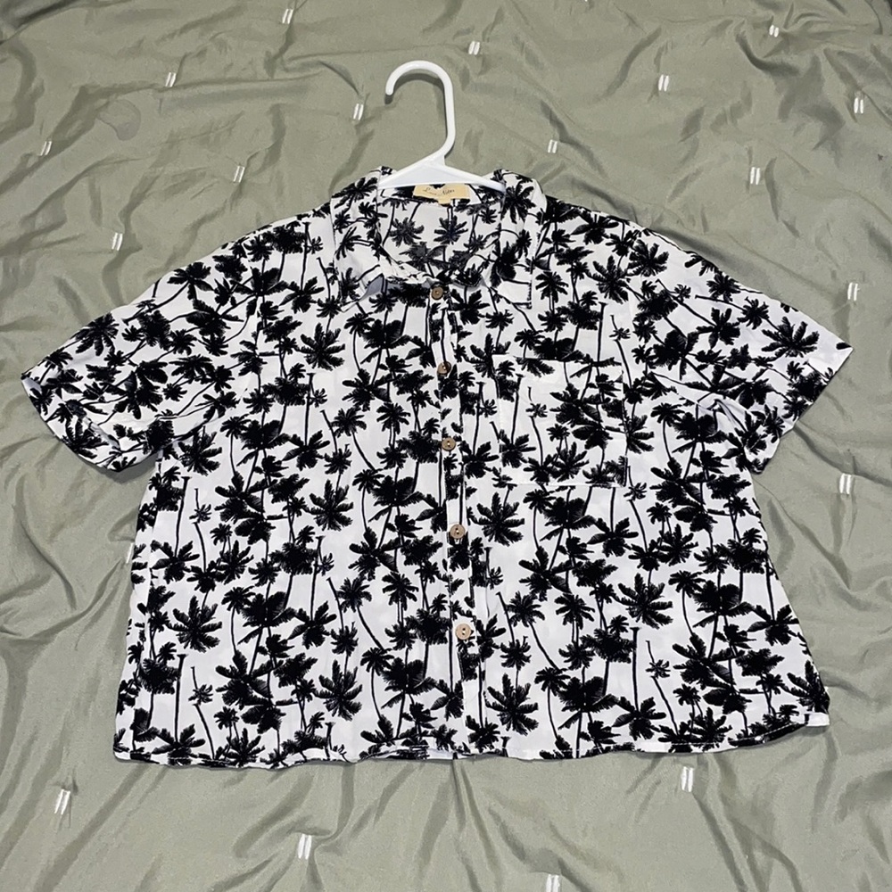 Cropped Summer Shirt